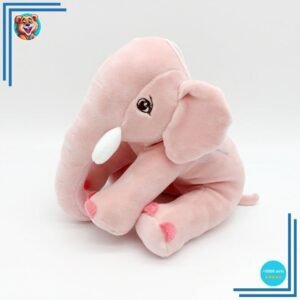 Bébé éléphant en peluche