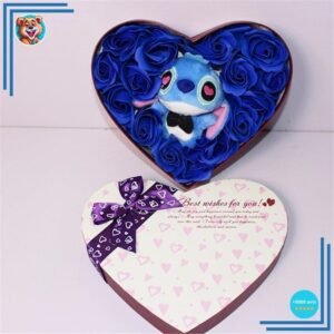 Peluche Stitch yeux cœur coffret amour