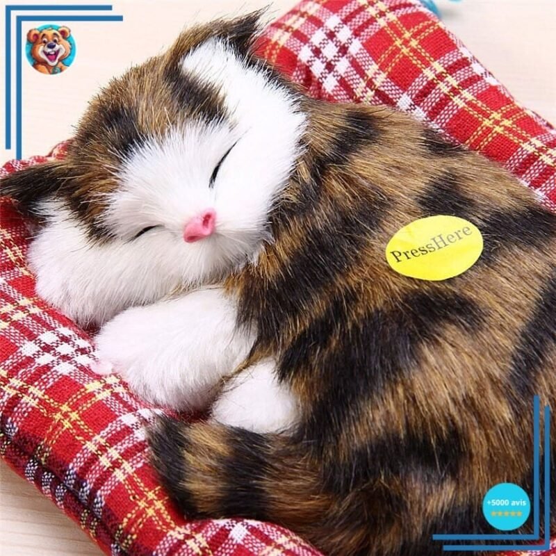 Peluche poupée chat tigré marron qui dort