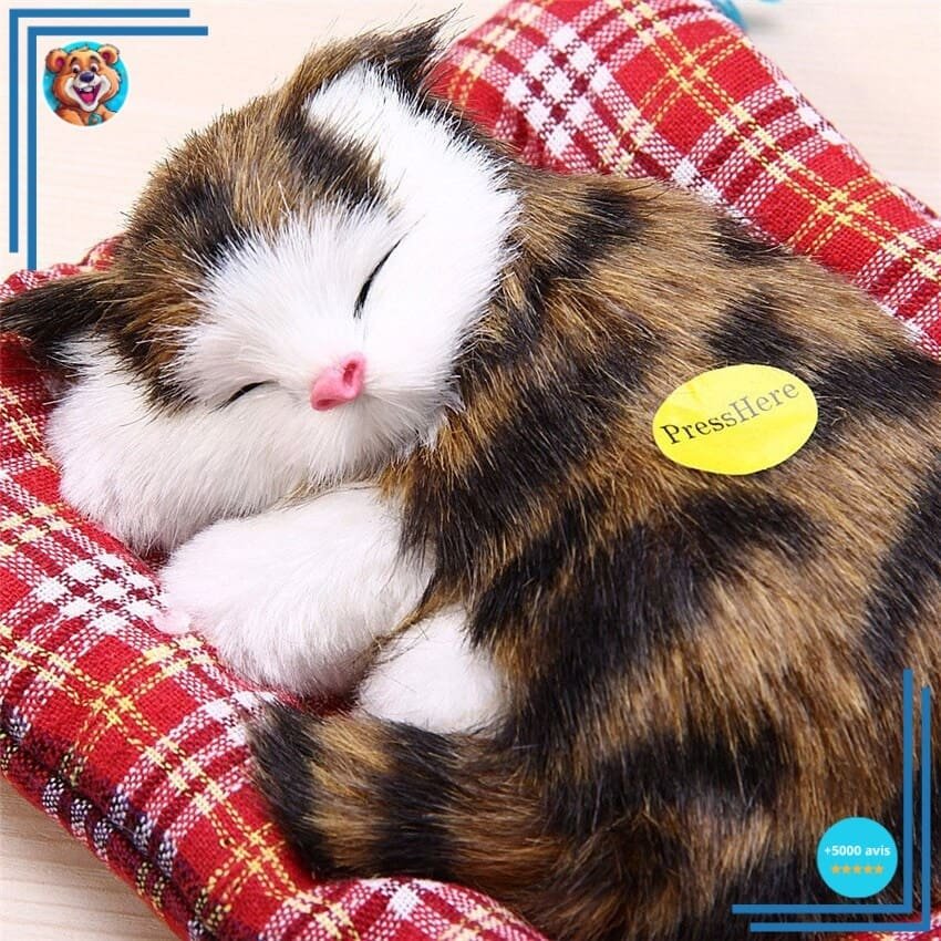 Peluche poupée chat tigré marron qui dort
