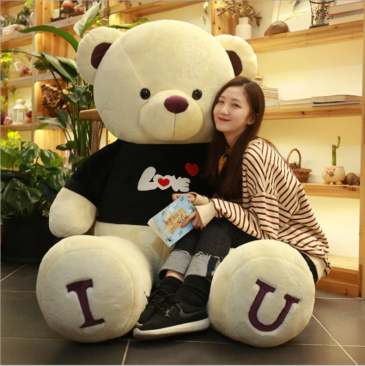 Ours en peluche avec t-shirt “Love” – Image 4