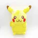 Peluche Pikachu mignon 20 cm