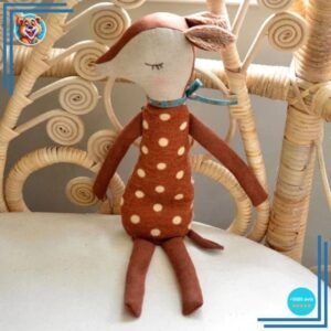Peluche biche pour nouveau-né
