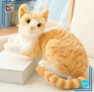 Peluche chat tigré orange couché