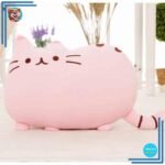 Peluche chat toute mignonne rose