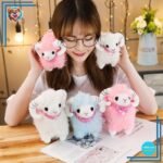 Peluche chèvre pour petite fille