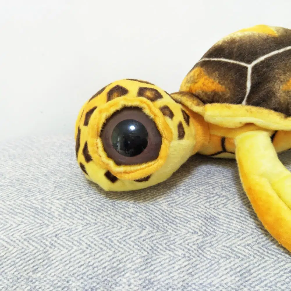 Peluche oreiller tortue à grands yeux – Image 2