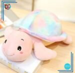 Peluche tortue rose à croquer