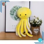 Poulpe mignon en peluche jaune