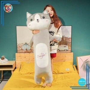Grosse peluche chaton aux grands yeux brillants