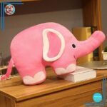 Jouet en peluche éléphant à la texture très douce
